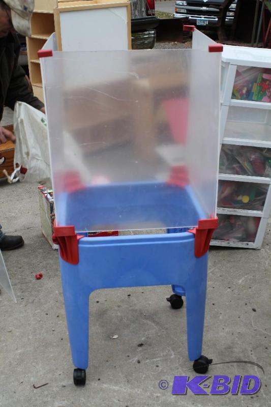 Children Art Work Display Stand Lakeshore Bra...