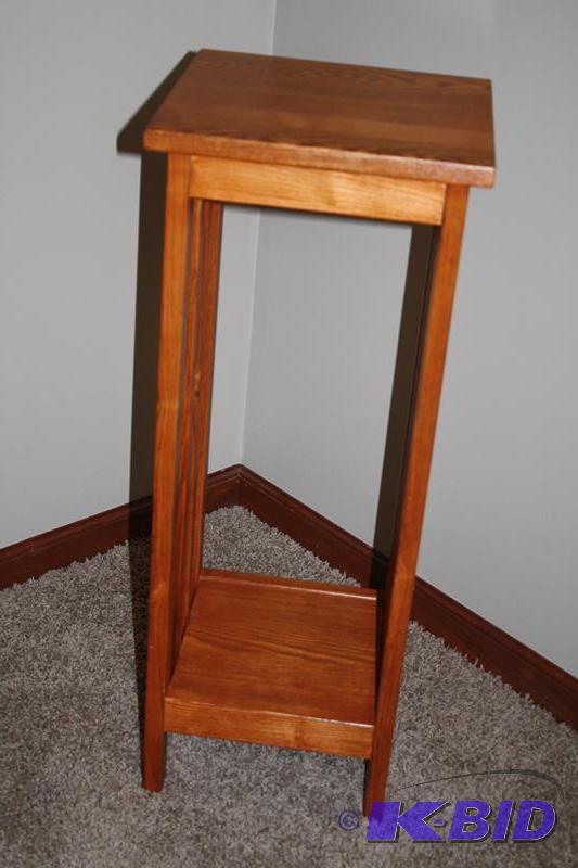 lot 74 image: Oak table 12x12x30&quot...