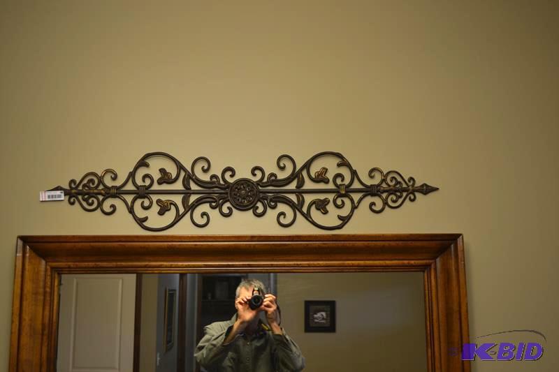 lot 79 image: Metal wall decor 44x9&quot...