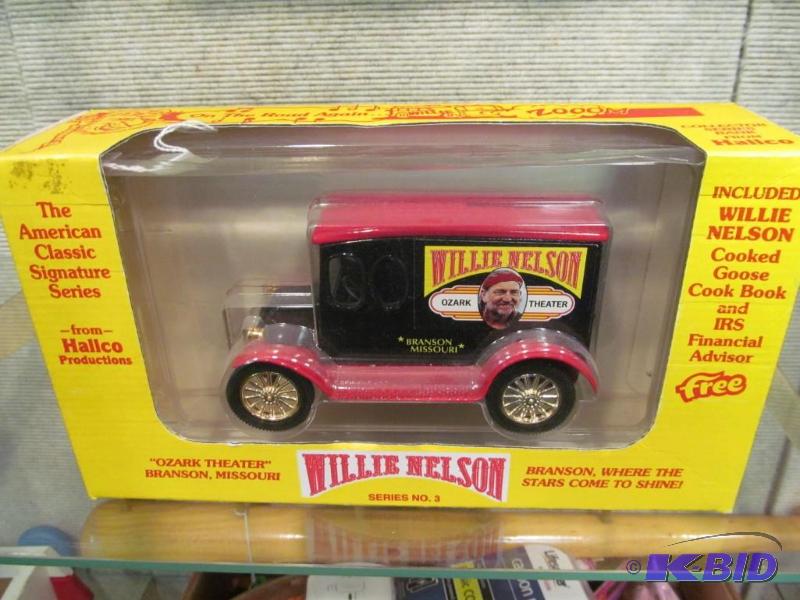Willie Nelson Ozark Theater 125 Scale Die Cast Bank by Ertl