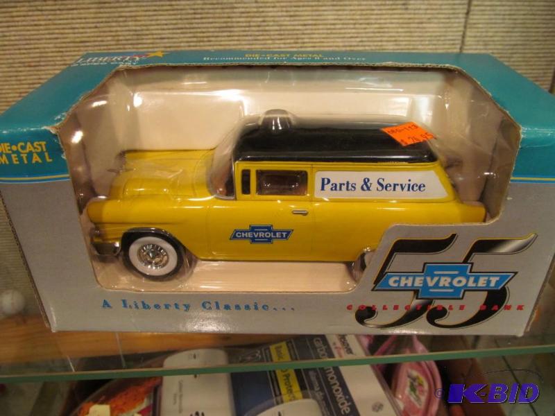 1955 Chevy Nomad Parts & Service Delivery Car 125 Scale Die Cast Bank by Ertl