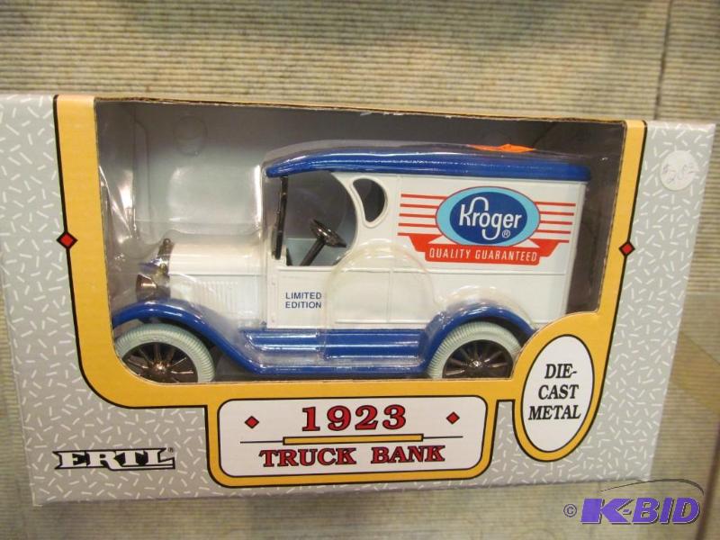 1992 1923 Chevy Kroger Delivery Truck 125 Scale Die Cast Bank by Ertl