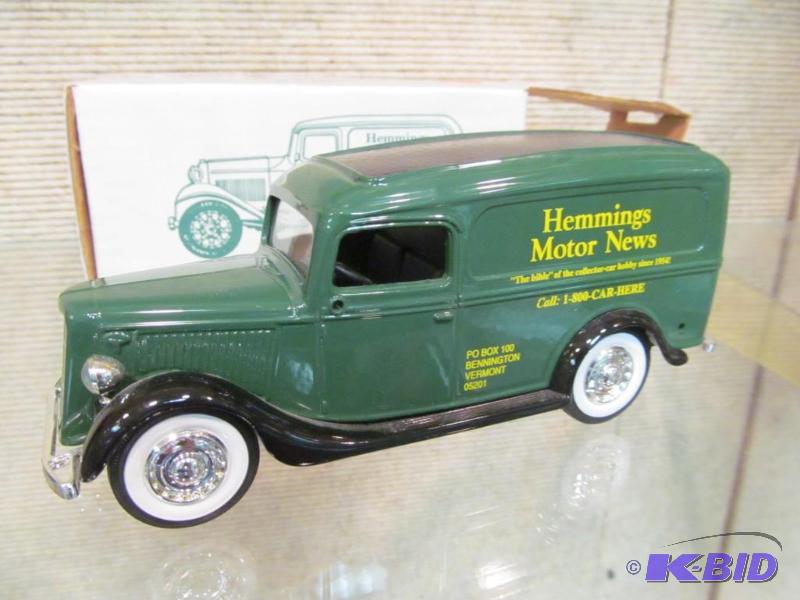1989 1932 Hemming Motor News Panel Delivery Truck 125 Scale Die Cast Bank by Ertl