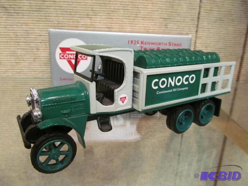 1993 1925 Kenworth Conoco Stake Truck 132 Scale Die Cast Bank by Ertl