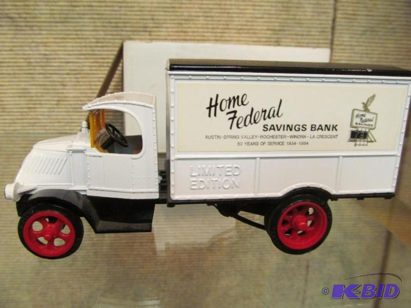 1926 MACK Bulldog Home Federal Delivery Truck 132125 Scale Die Cast Bank by Ertl