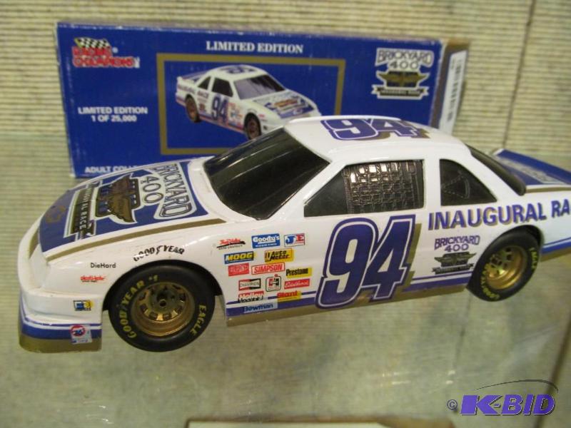 1994 NASCAR Brickyard 400 Lumina 124 Scale Die Cast Bank 1 of 25,000