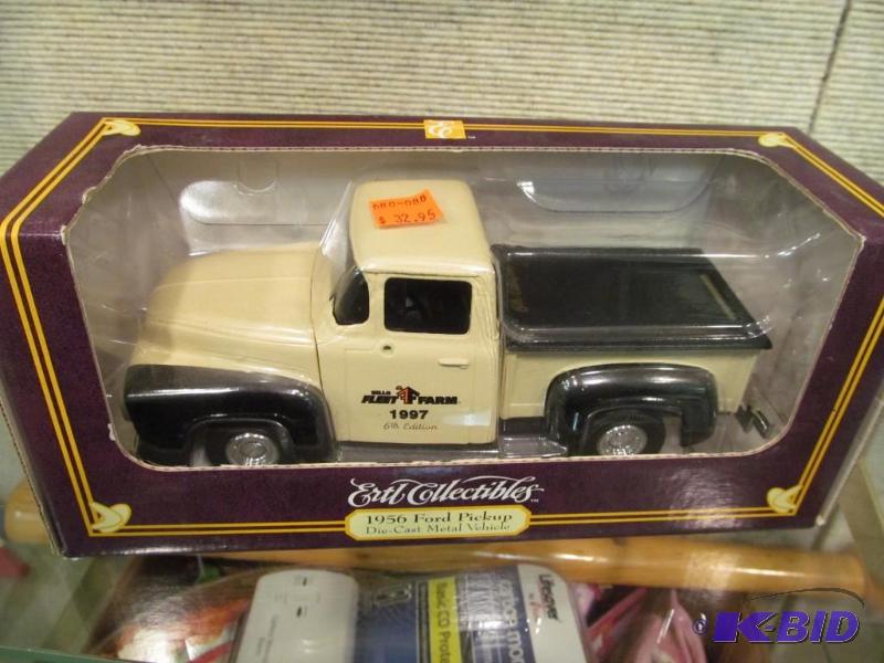 1997 1956 Ford Pickup Fleet Farm Delivery Truck 125 Scale Die Cast Bank by Ertl