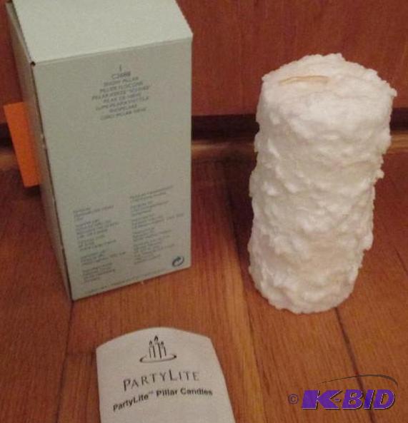 lot 12 image: Partylite Snow Piller Candle C3688...
