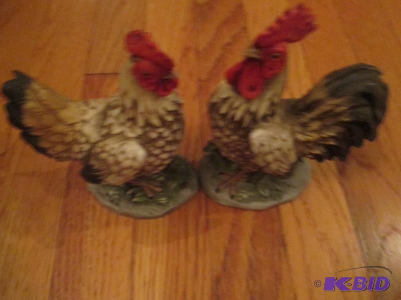 lot 17 image: Home interiors Rooster and Hen Figurines...