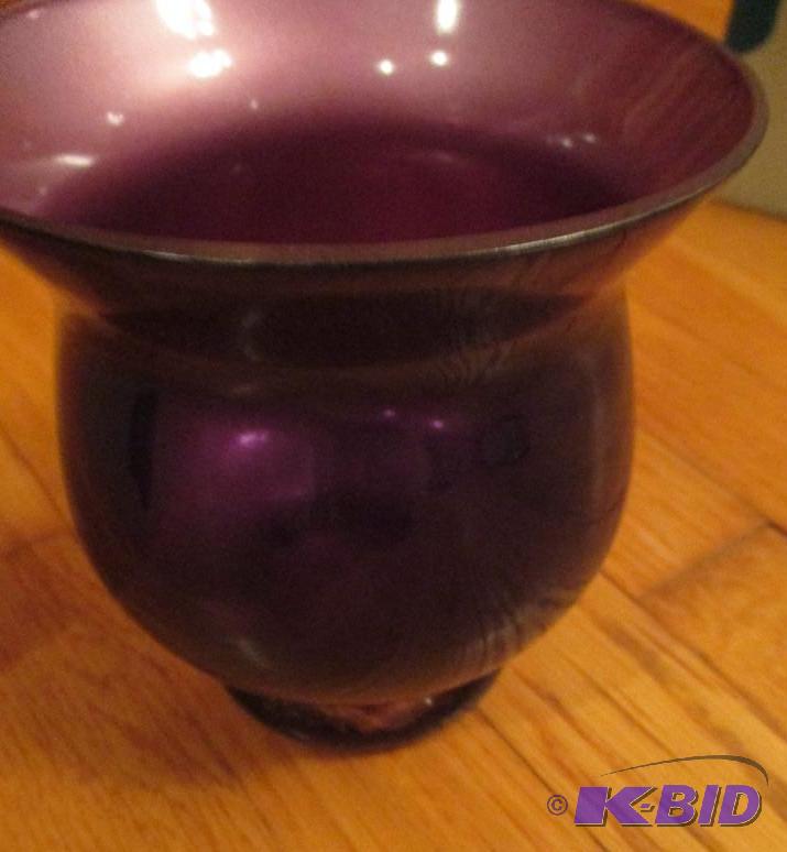 lot 21 image: Partylite Amethest Tealight Holder P7227...