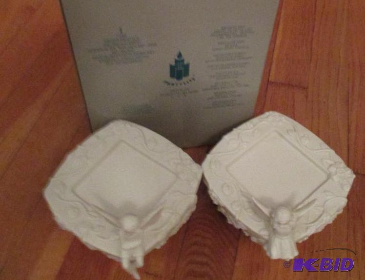 lot 25 image: Partylite Enchantment Duo- Pillar holders wit...