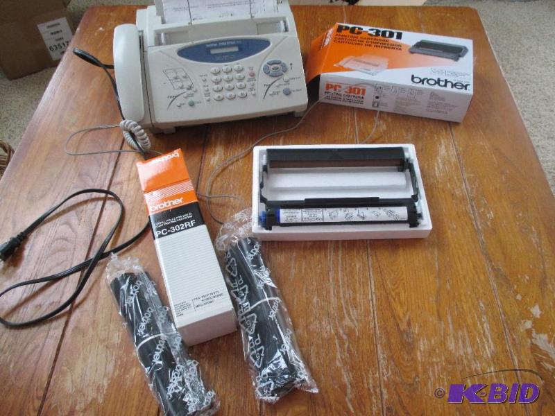 lot 43 image: Brother 775 fax machine with toner cartridge...