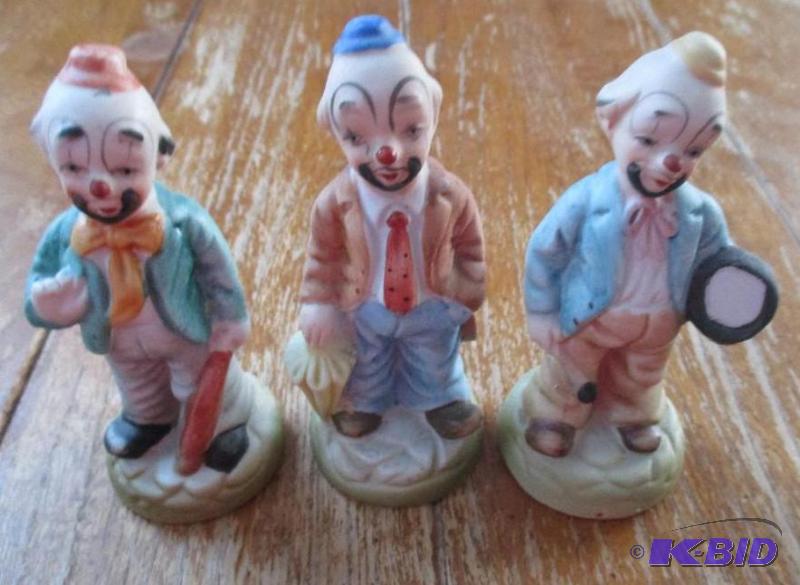 lot 56 image: home inteririors ceramic clowns...