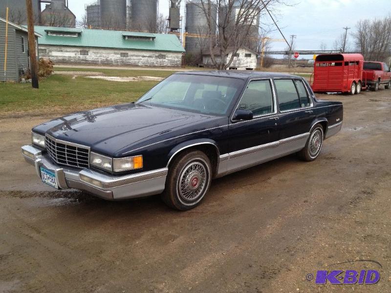 1993 Cadillac Sedan de Ville - 129,913 Miles