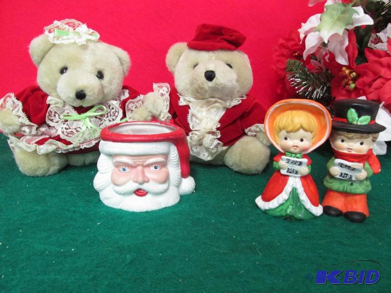 Vintage little Bears dressed for the Holidays - Vintage Little Boy and Girl Caroling 