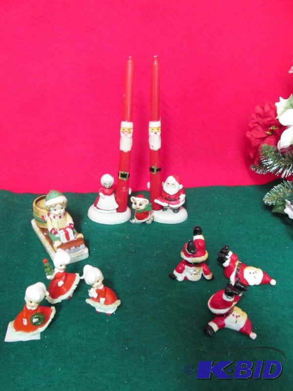 4 Sets of Vintage Decorations 