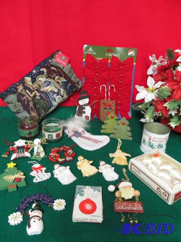 Large Lot of Holiday Decorations