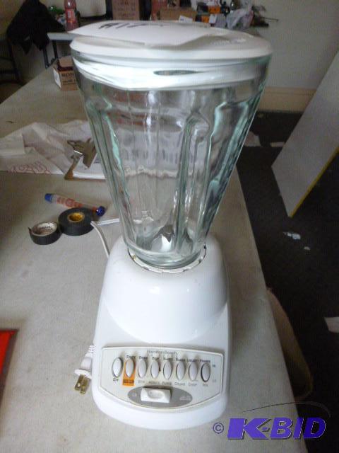 lot 124 image: Hamilton Beach Blender...