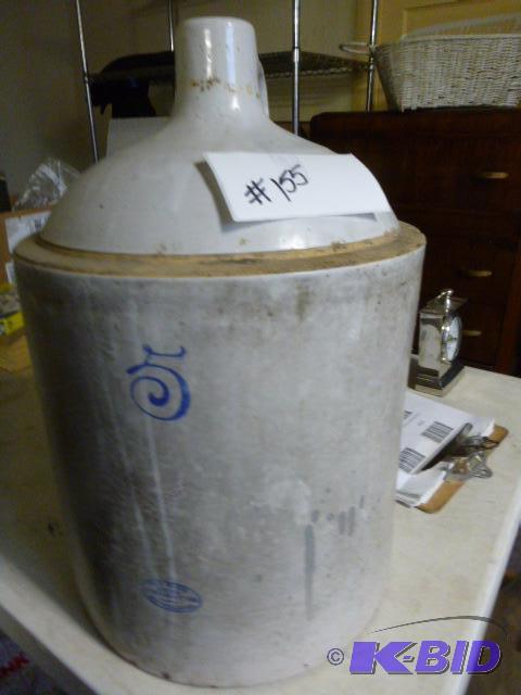 lot 155 image: Red Wing 5 Jug No cracks....
