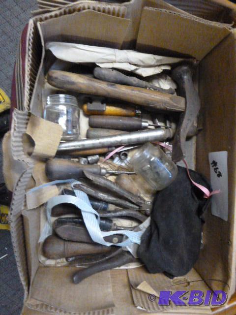 lot 68 image: Miscellaneous Cobblers Tools...