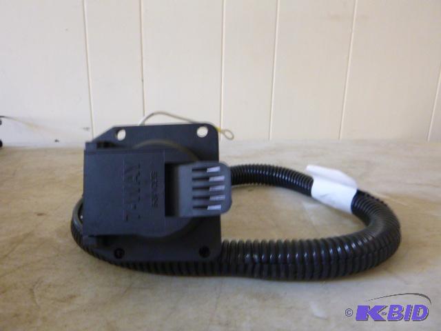 lot 90 image: 7-Way 12 Volt Plug...
