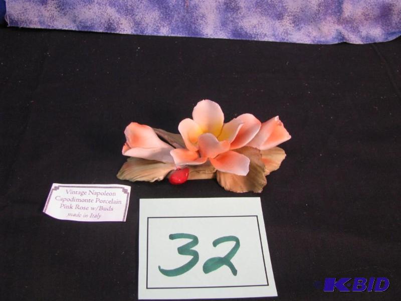 lot 32 image: Vintage Napoleon Capodimonte Porcelain piece,...