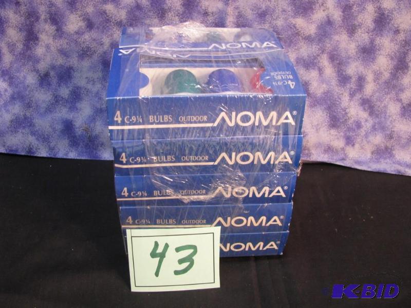 lot 43 image: 10 packages of four Christmas light bulbs, re...