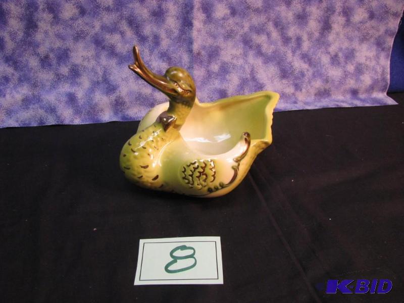 lot 8 image: Hull goose swan decorative dish bowl nice for...