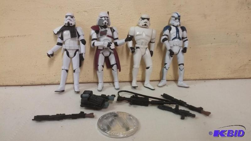LOT OF 4 LOOSE STORMTROOPERCLONE TROOPER FIG...