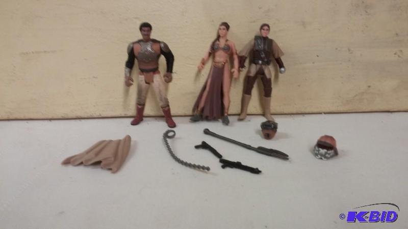 LOT OF 3 LOOSE FIGURES 1 LANDO SKIFF GUARD, L...