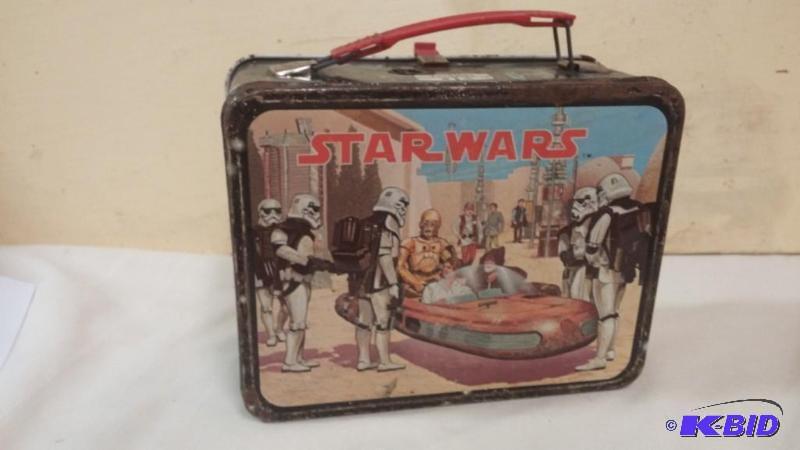 STAR WARS METAL LUNCH BOX NO THERMOS HAS SOME...