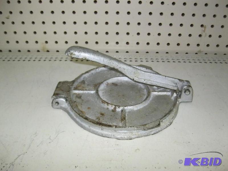 Vintage&nbspCast Metal Tortilla Presser...