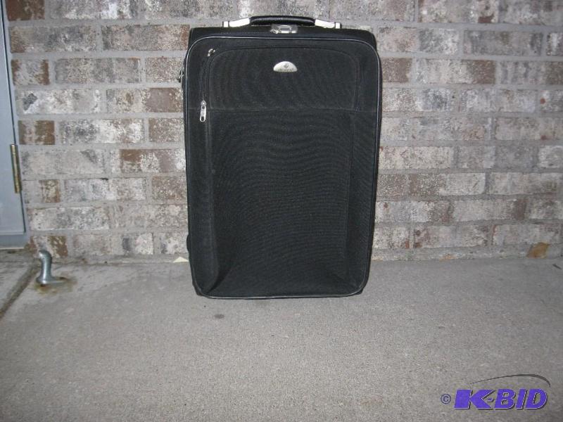 Ousen Suit Case...
