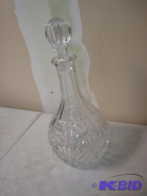 Crystal Glass Decanter...