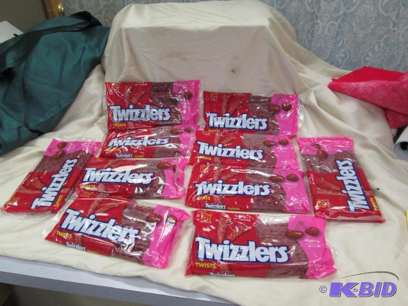 Qty 10 pkg of Twizzlers Cherry 16 oz Exp 102...