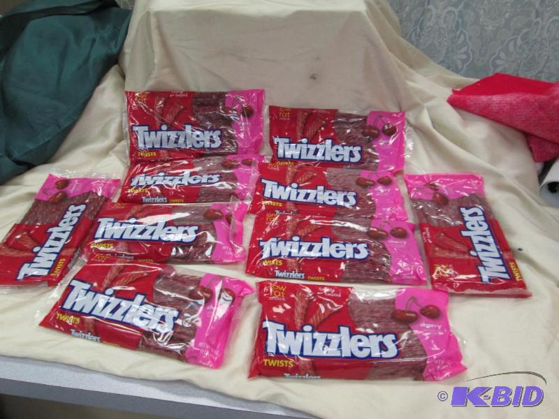 Qty 10 pkg of Twizzlers Cherry 16 oz Exp 102...