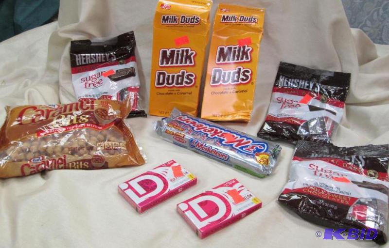 Qty 9 Hersheys special dark sugar free, 3 mu...