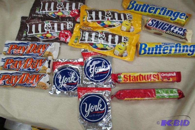 Qty 15 Payday Peanut caramel bar, York Dark c...