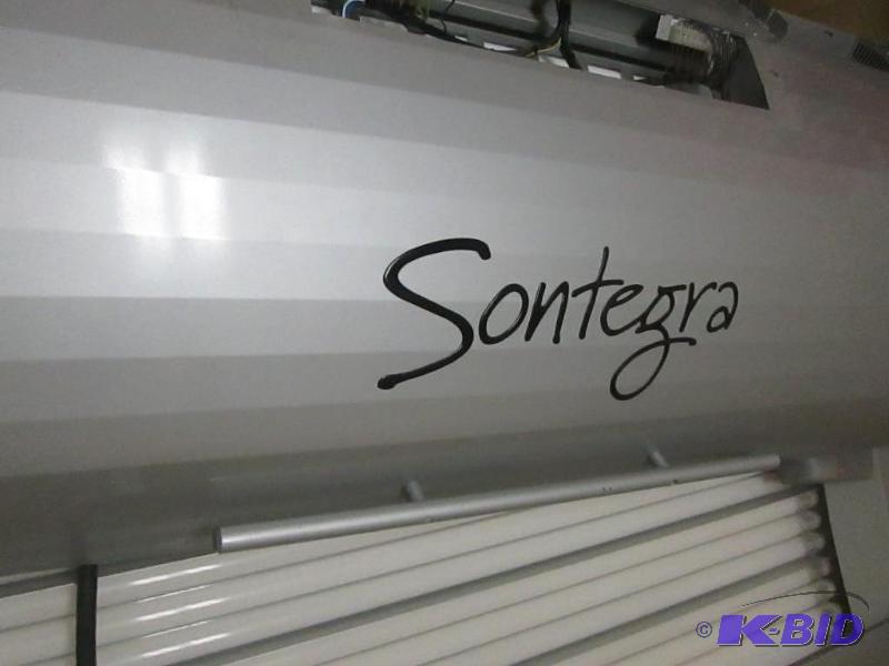 lot 3 image: Sontegra Tanning Bed - Graphite Steel