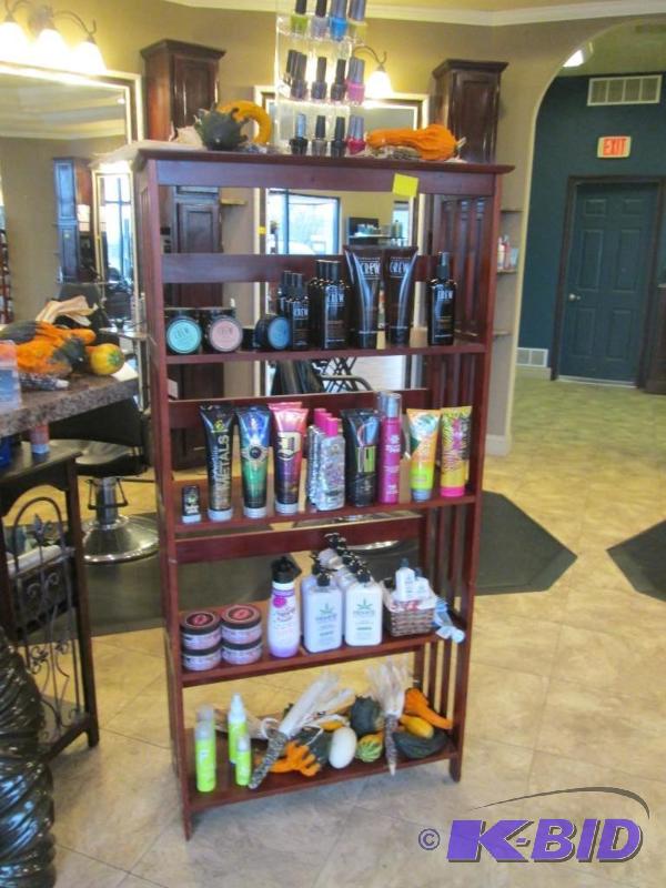 lot 33 image: Wooden Display Stand
