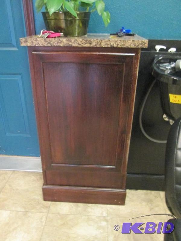 lot 37 image: Cabinet Countertop