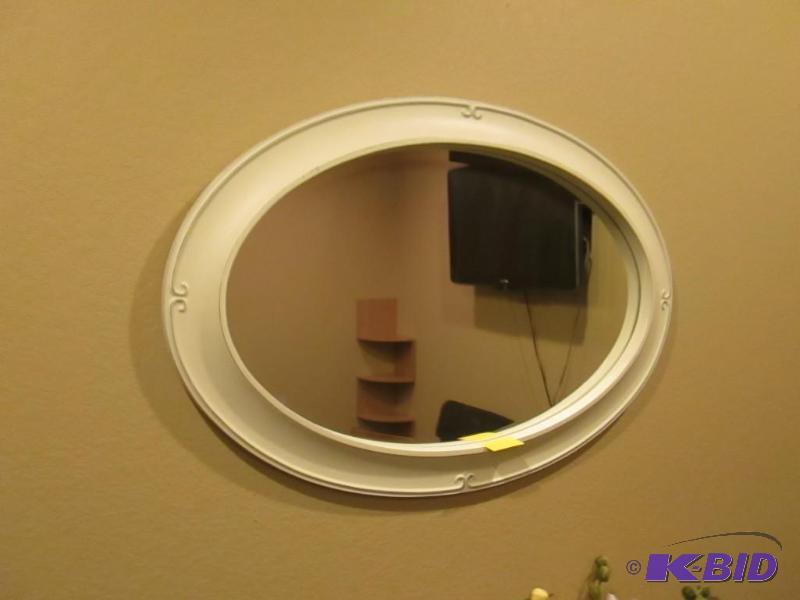 lot 43 image: Oval Mirror