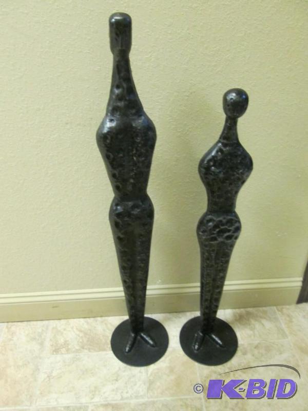 lot 67 image: Statues