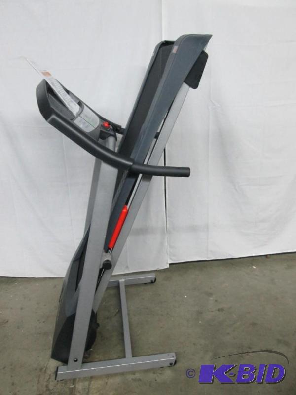 lot 15 image: Weslo Cadence G 5.9 Treadmill