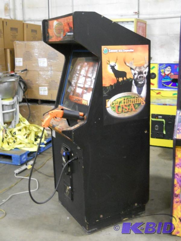 lot 19 image: Sammy Outdoors Deer Hunting USA Arcade Game