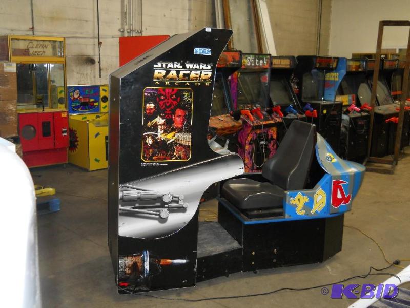 lot 2 image: Star Wars Arcade Game. Sega. No Reserve.