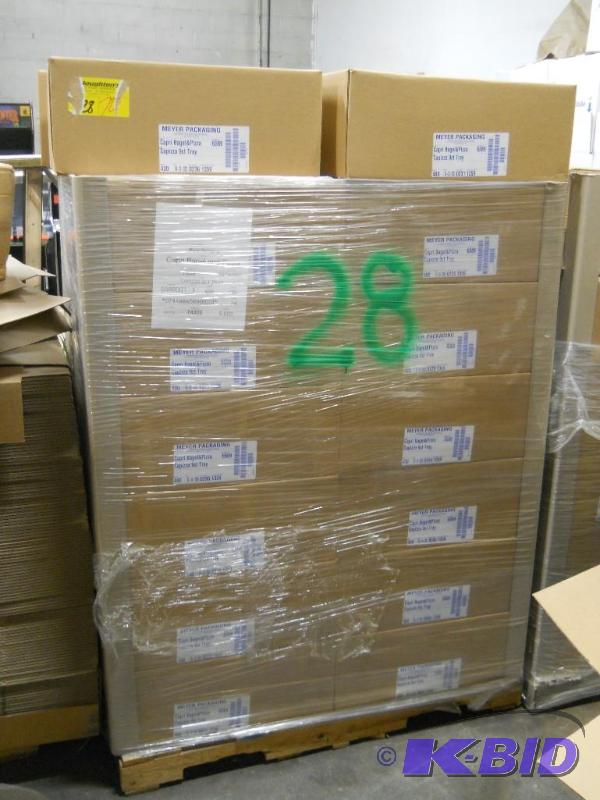 lot 27 image: Food Service Containers, Boxes, Mailing Shippers.