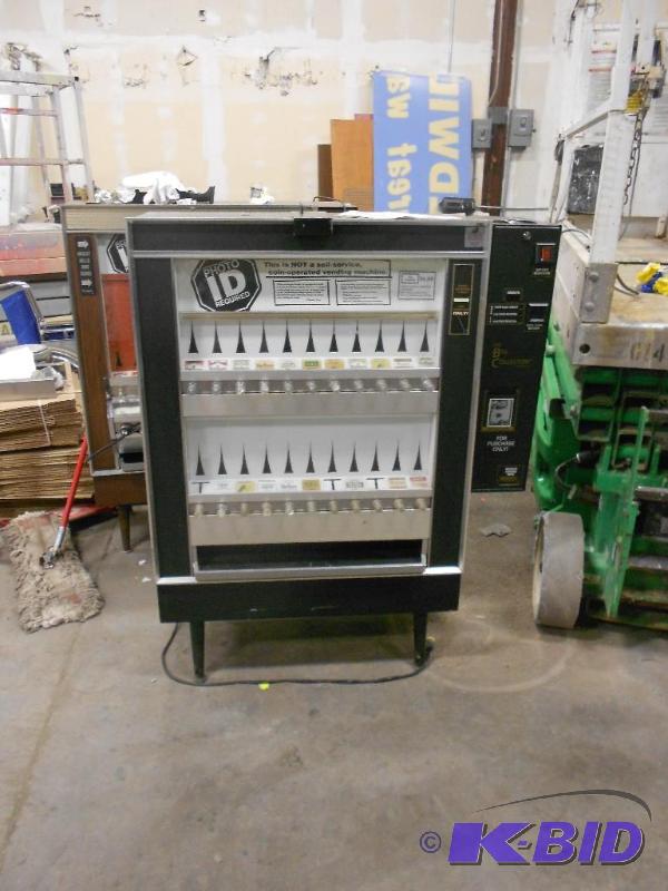 lot 7 image: Cigarette Vending Machine