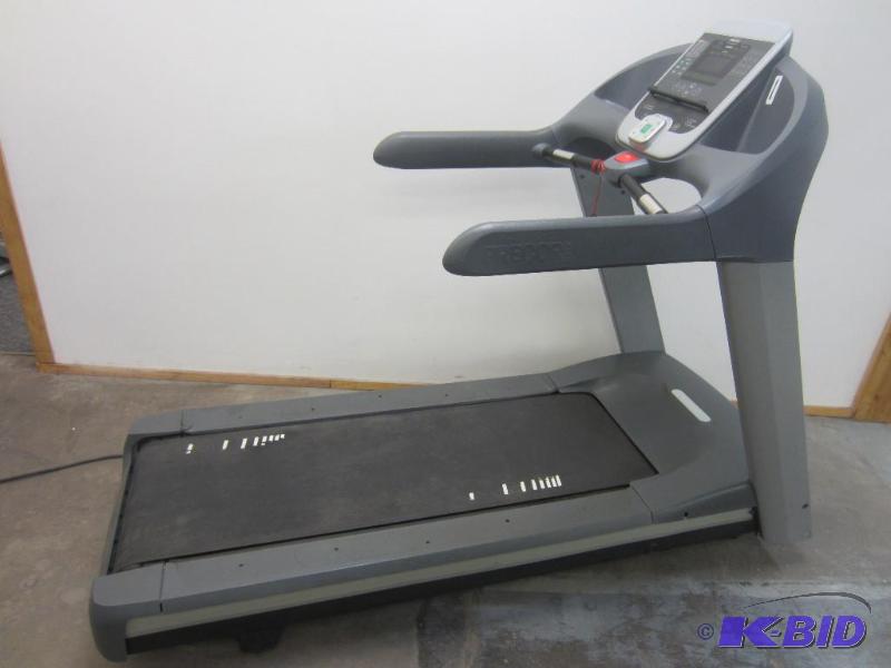 lot 1 image: Precor 956i Commercial Grade Treadmill.
