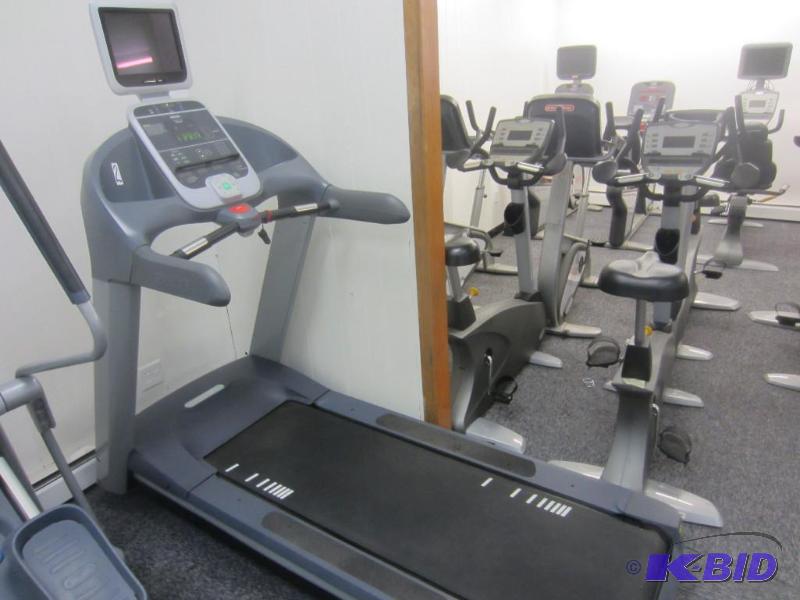 lot 2 image: Precor 954i Commercial Grade Treadmill  Reconditioned.  With Cardio Theater TV Package